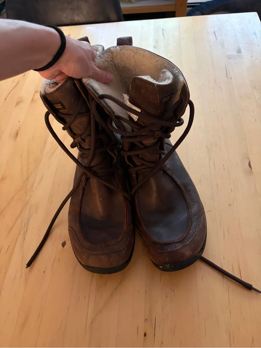 UGG Larus Grizzly fold over Combat boots